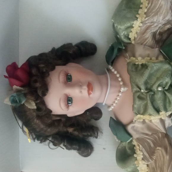 Victorian Porcelain Doll w Box 17" Midwestern Home Products - Picture 7 of 15